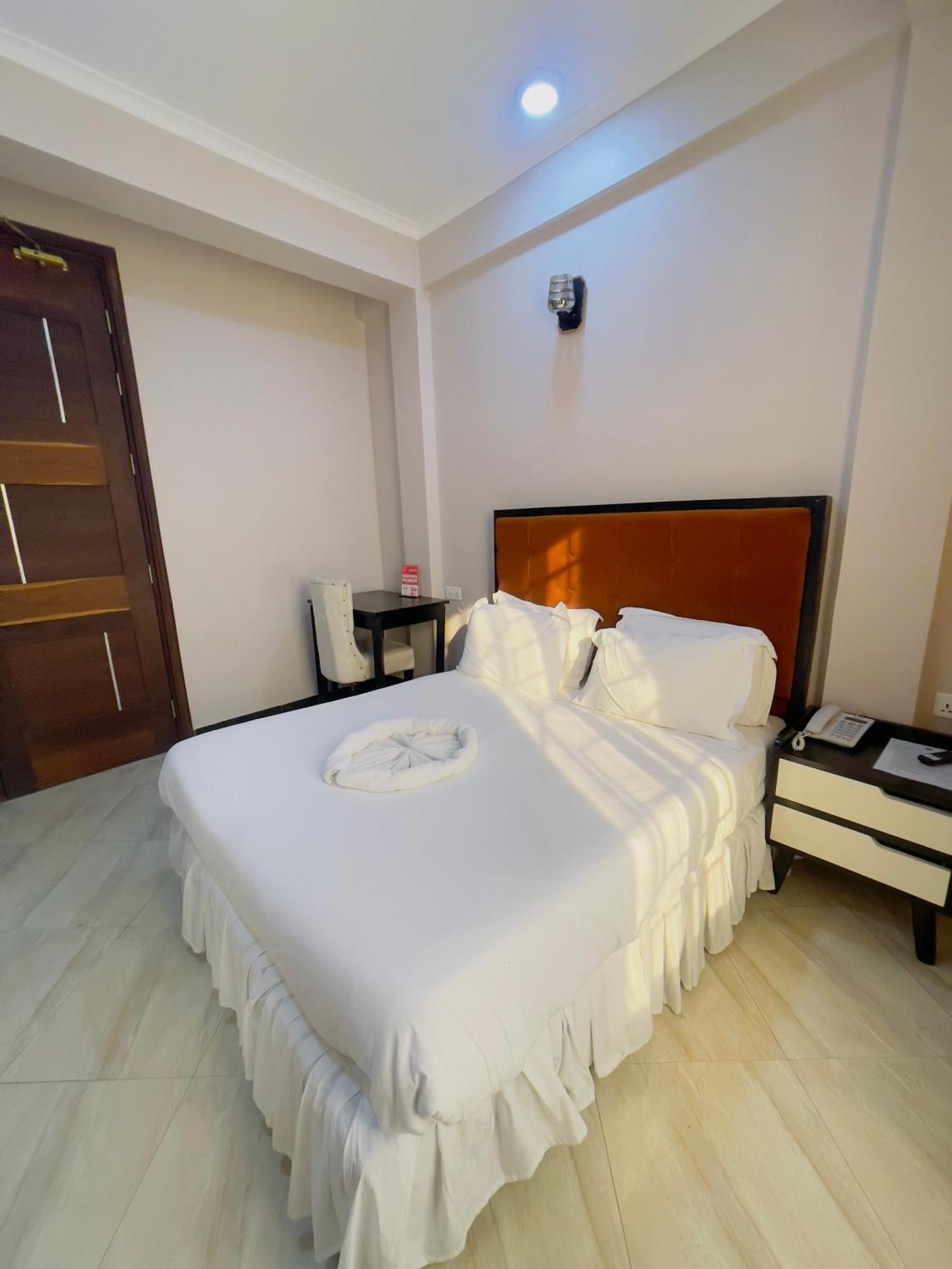 Diary Hotel Dar es Salaam Bagian luar foto