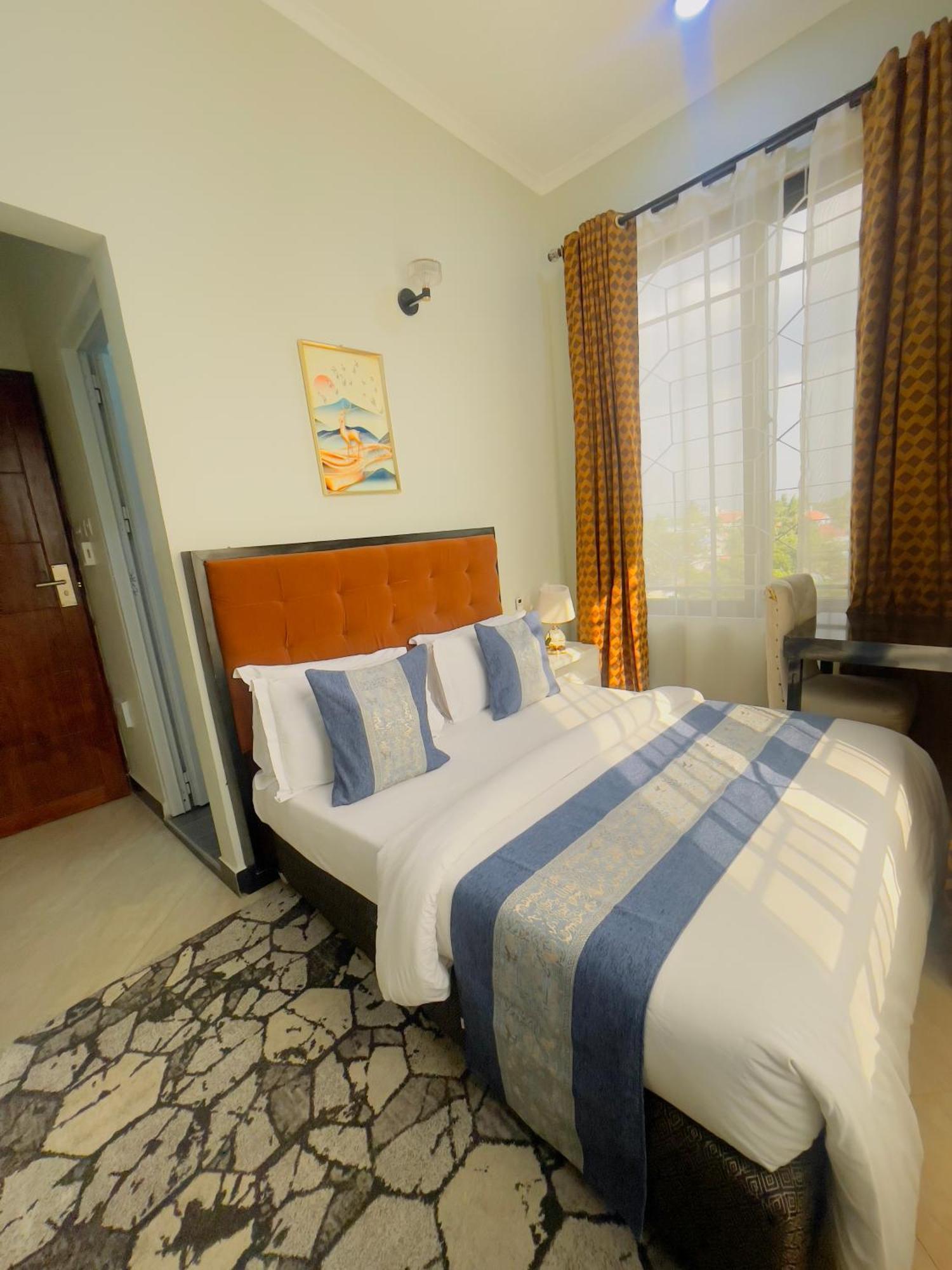 Diary Hotel Dar es Salaam Bagian luar foto